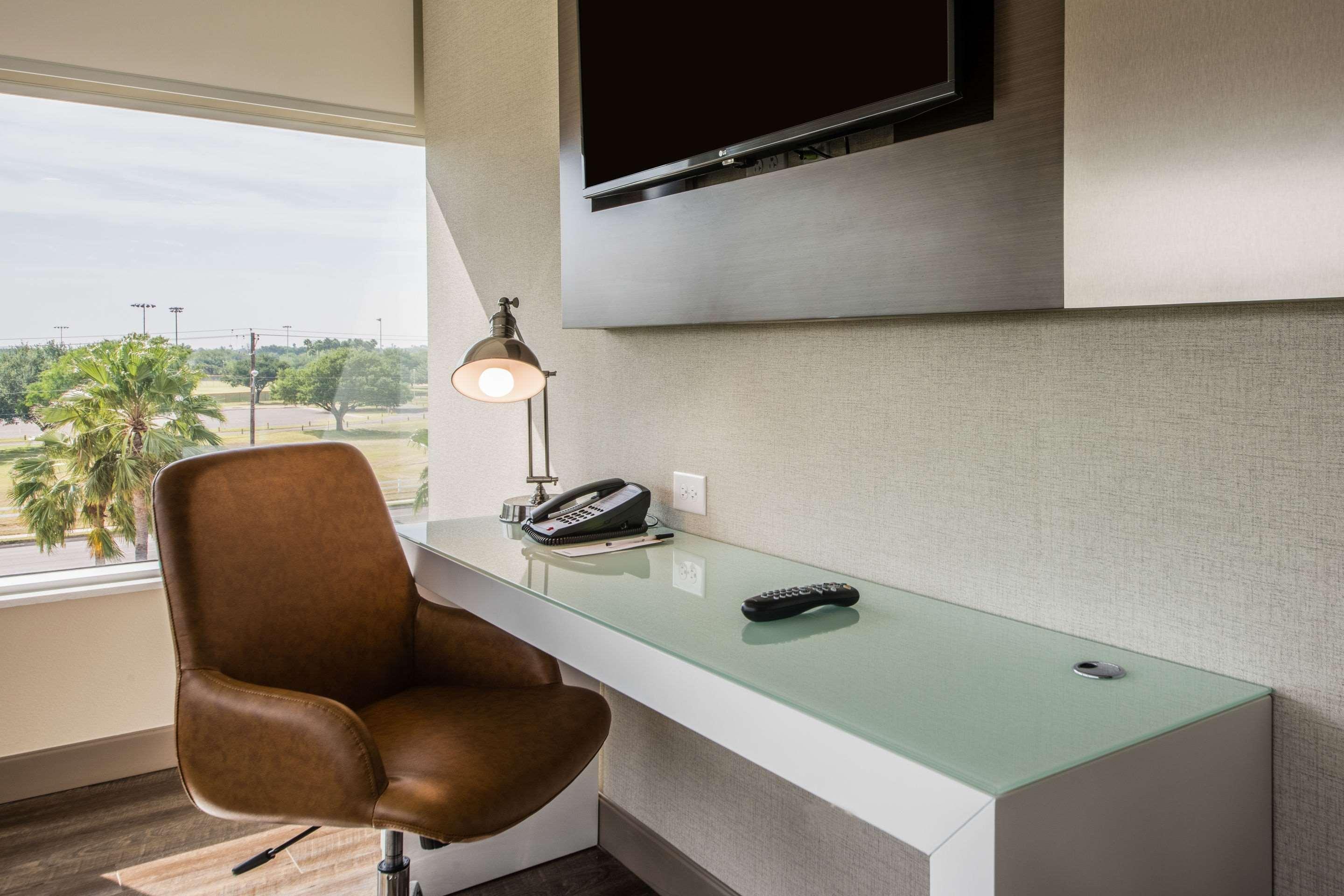 Cambria Hotel Mcallen Convention Center Buitenkant foto