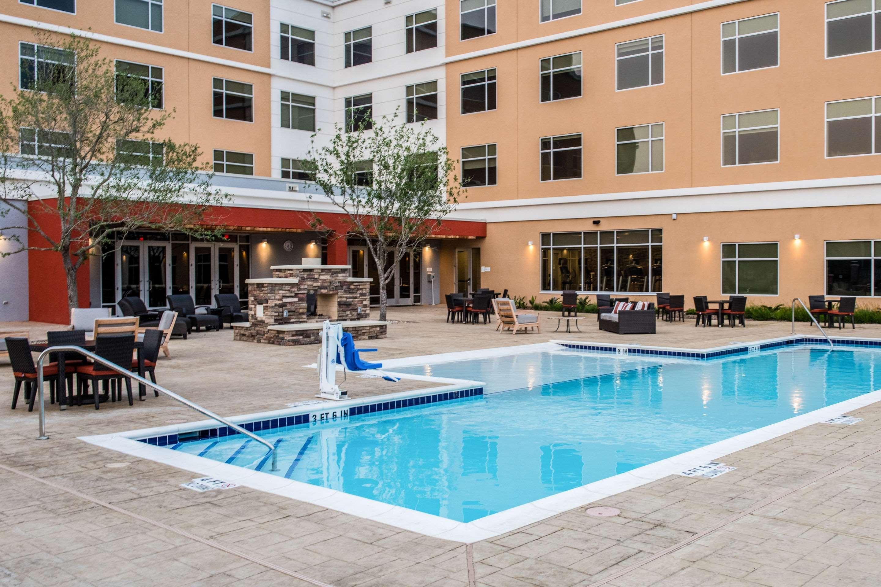 Cambria Hotel Mcallen Convention Center Buitenkant foto