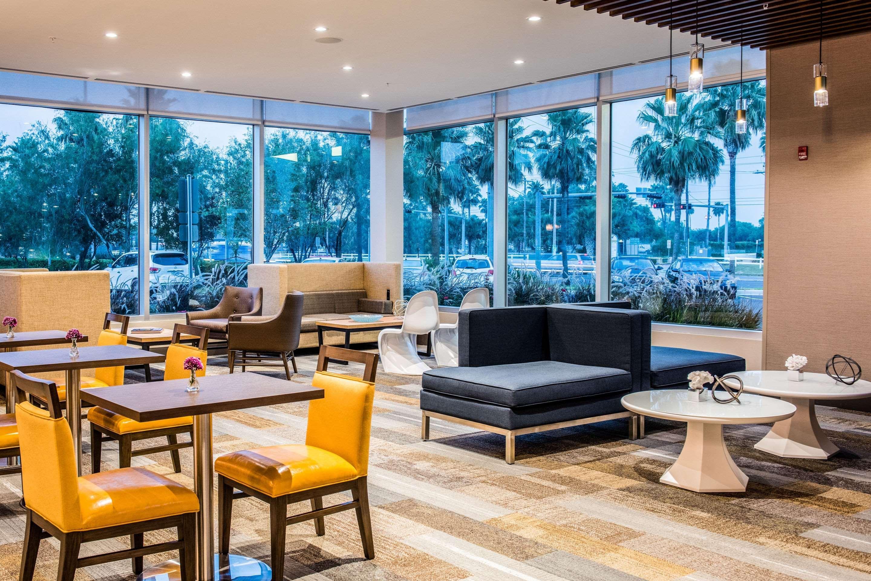 Cambria Hotel Mcallen Convention Center Buitenkant foto
